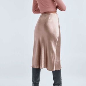 NWT Babaton slip skirt in fawn pink, sz 4